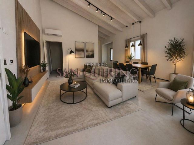 Appartamento in vendita di 126 m² in Via Claudia