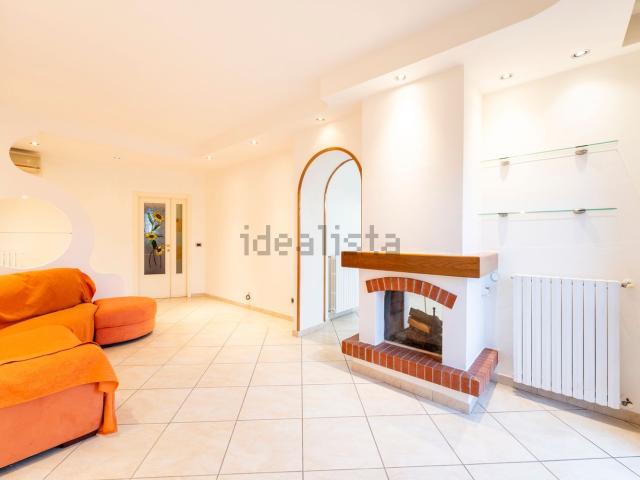 Appartamento in vendita di 126 m² in Via A. Gramsci, 6