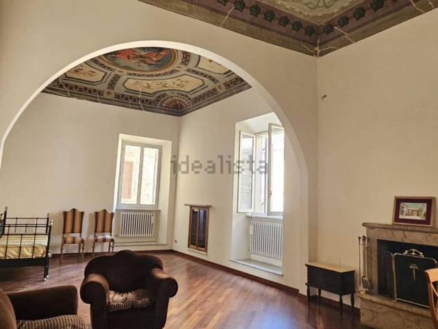 Appartamento in vendita di 126 m² in Via Antonio Orsini, 5