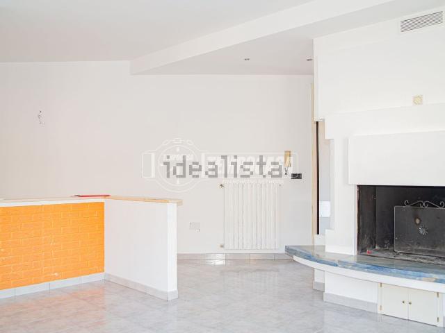 Appartamento in vendita di 126 m² in Via Andrea Costa, 133