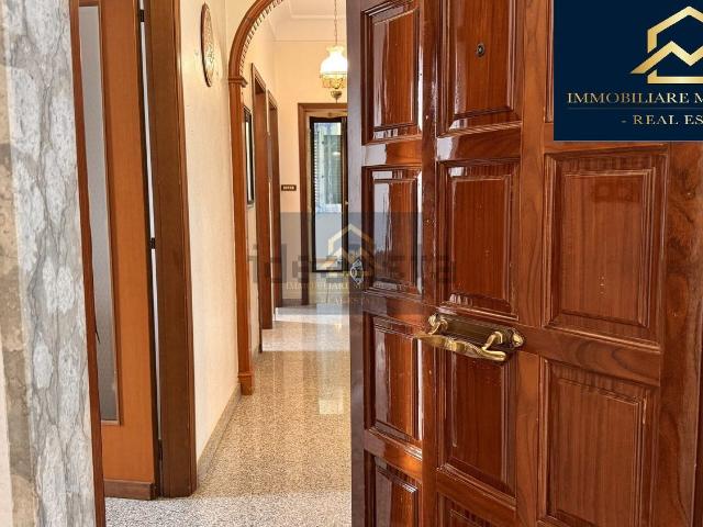 Appartamento in vendita di 126 m² in Via Avvocato Donato Cirignola