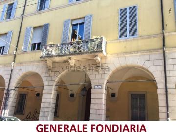 Appartamento in vendita di 126 m² in Via Galliera