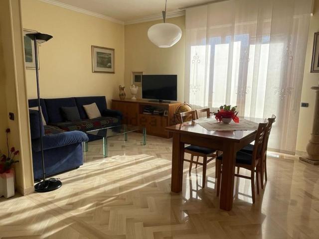 Appartamento in vendita di 126 m² in Via Gaspare Finali