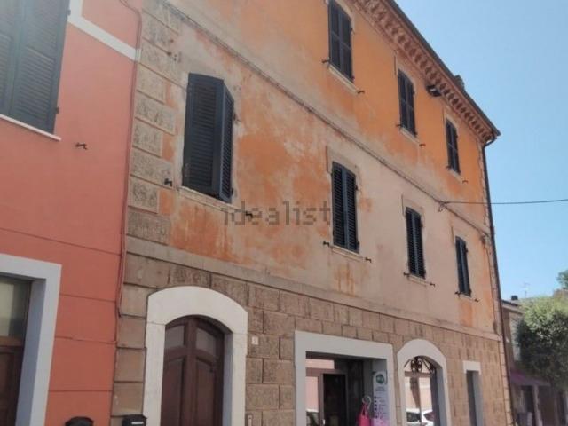 Appartamento in vendita di 126 m² in Via Giacomo Matteotti, 5