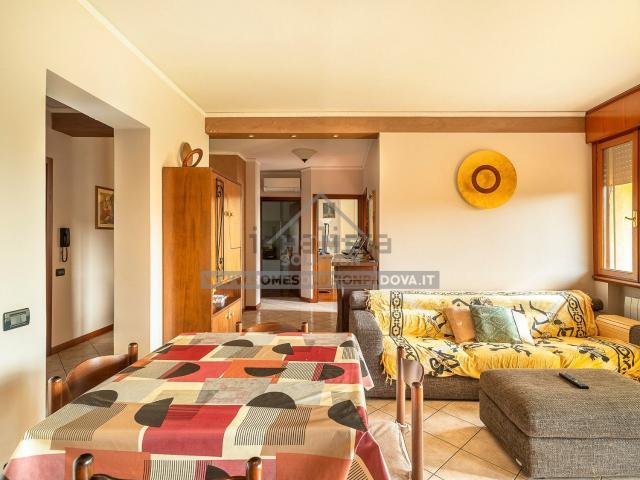 Appartamento in vendita di 126 m² in Via Dante Alighieri