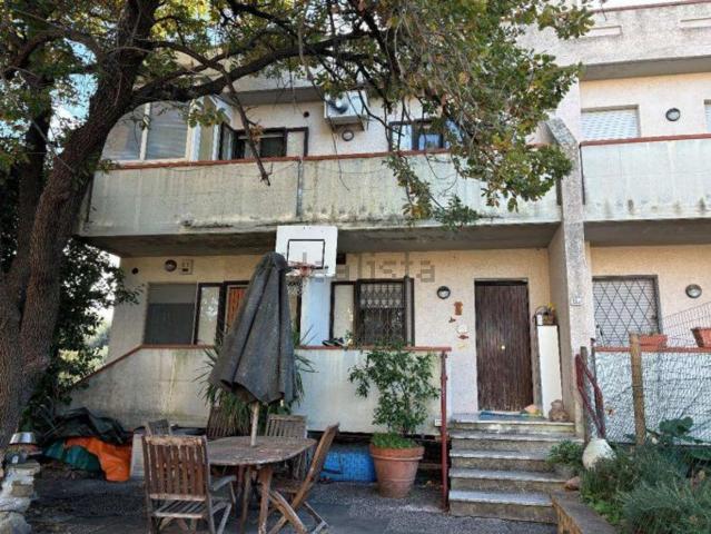 Appartamento in vendita di 126 m² in Via degli Olivi