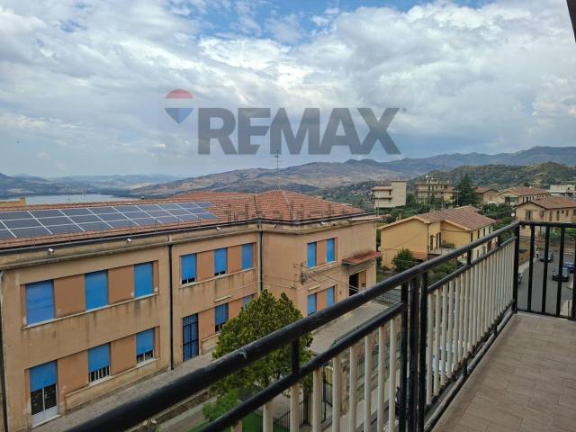 Appartamento in vendita di 126 m² in Via del Popolo, 16