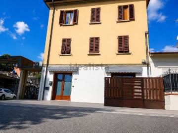Appartamento in vendita di 126 m² in Via del Villone, 11