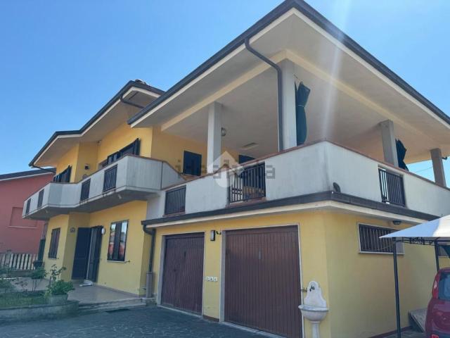 Appartamento in vendita di 126 m² in Via delle Padulette