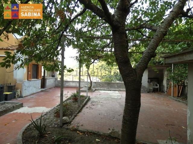 Appartamento in vendita di 126 m² in Via delle Vestali, 122