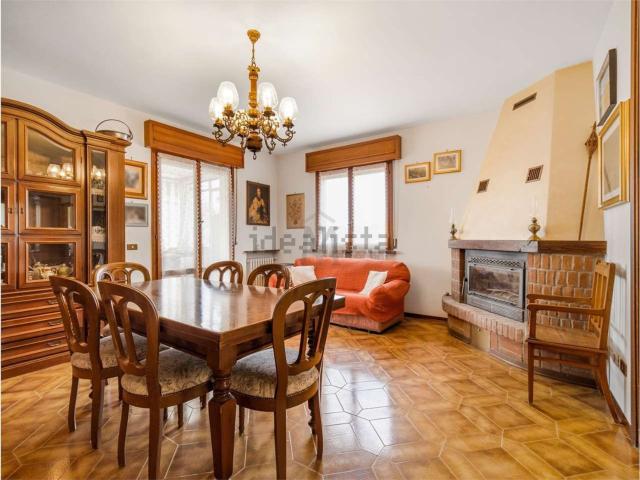 Appartamento in vendita di 126 m² in Via Fagiola, 8
