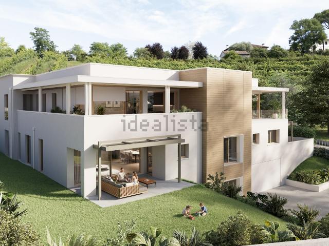 Appartamento in vendita di 126 m² in Via Francesco Ciotti