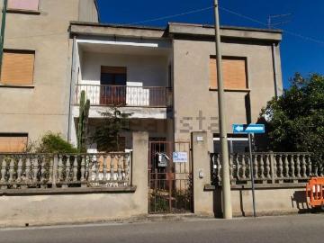 Appartamento in vendita di 126 m² in Via Fratelli Bandiera, 13