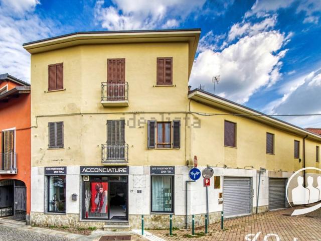 Appartamento in vendita di 126 m² in Via Fratelli Revelli, 1