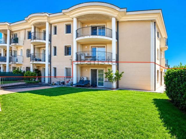 Appartamento in vendita di 126 m² in Via IV Novembre