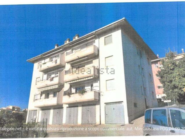 Appartamento in vendita di 126 m² in Via Monte Bertona, 2