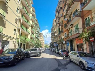 Appartamento in vendita di 126 m² in Via Mauri Raffaele, 135