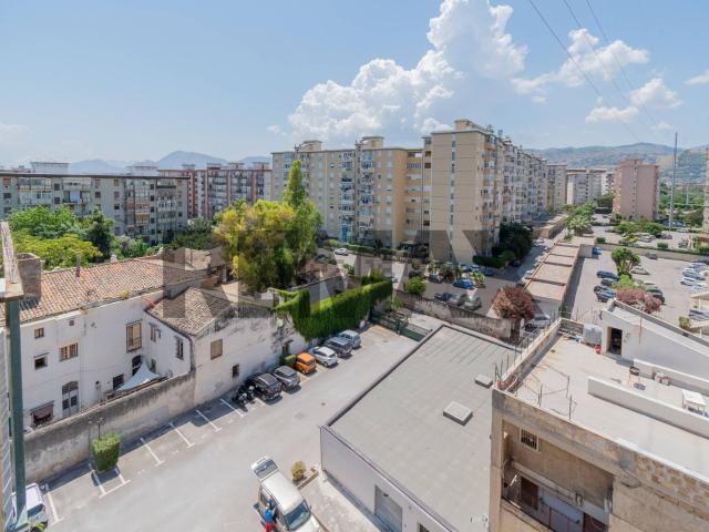 Appartamento in vendita di 126 m² in Via Parrini, 3