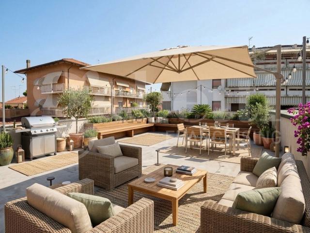 Appartamento in vendita di 126 m² in Via Provinciale Avenza Sarzana, 20