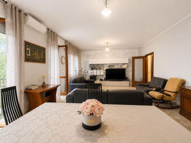 Appartamento in vendita di 126 m² in Via Umberto Biancamano, 6
