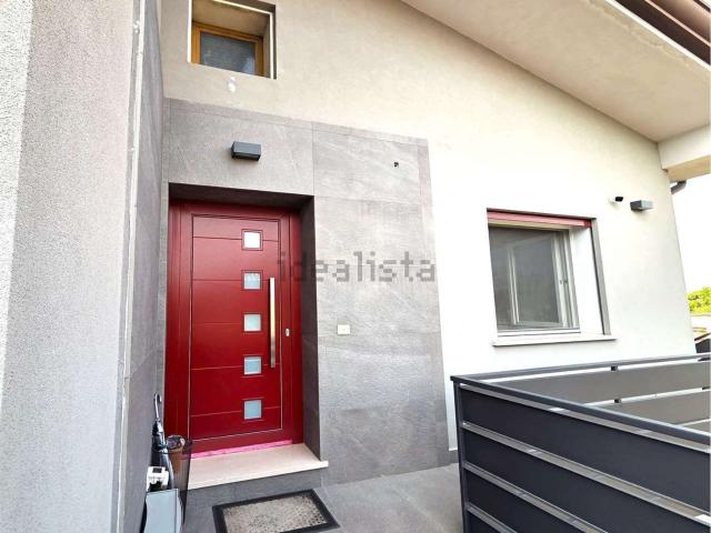 Appartamento in vendita di 210 m² in Via Villa, 87