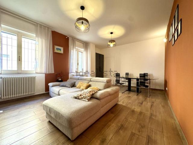 Appartamento in vendita di 126 m² in Via Enza, 15