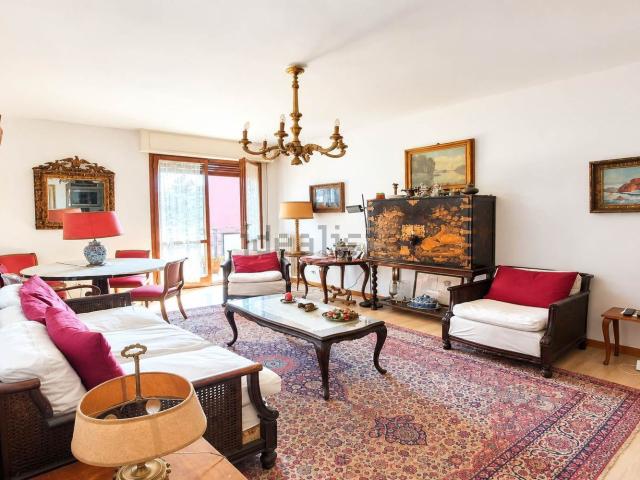 Appartamento in vendita di 126 m² in Viale Carlo Troya, 18