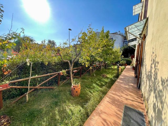 Appartamento in vendita di 126 m² in Largo A. Verdiani