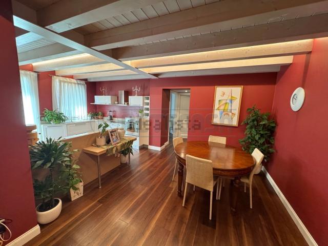 Appartamento in vendita di 126 m² in Piazza Giacomo Matteotti