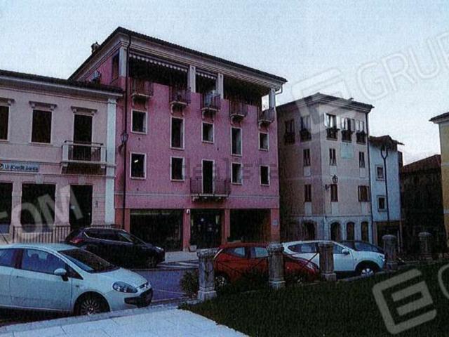 Appartamento in vendita di 126 m² in Piazza Martiri della Libertà, 3