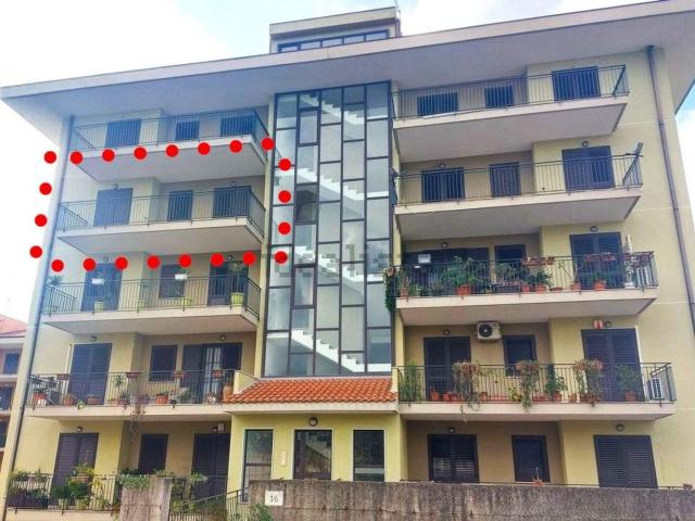 Appartamento in vendita di 126 m² in Strada Condominiale, 95024