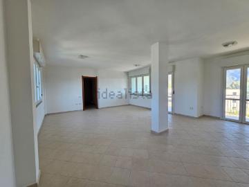 Appartamento in vendita di 127 m² in Via Carlo Alberto Dalla Chiesa