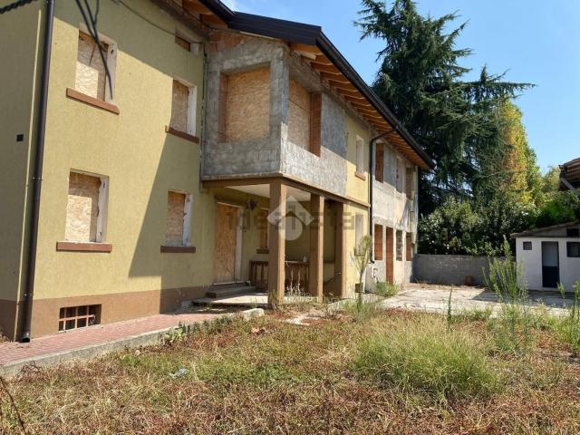 Appartamento in vendita di 127 m² in Via Casoni, 50