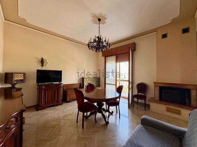 Appartamento in vendita di 127 m² in Via Cesare Battisti