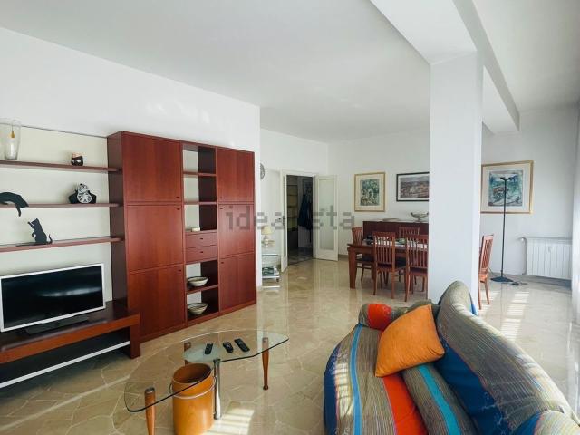 Appartamento in vendita di 127 m² in Via Aulo Pompeo