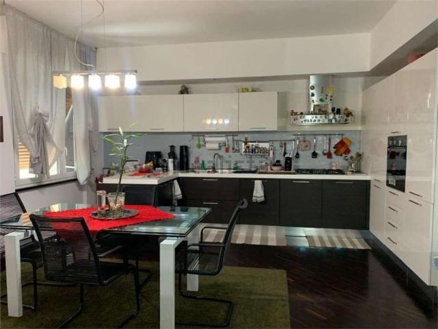Appartamento in vendita di 127 m² in Via B. Lichene, 5