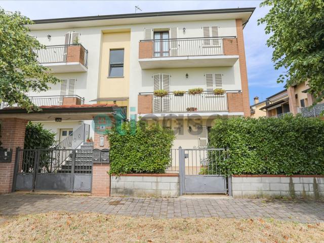 Appartamento in vendita di 127 m² in Via G. Guareschi, 8