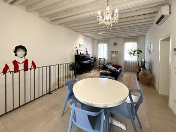 Appartamento in vendita di 127 m² in Via Gabriele D&apos Annunzio, 12