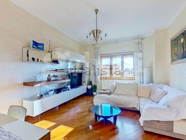Appartamento in vendita di 127 m² in Via Garlasco