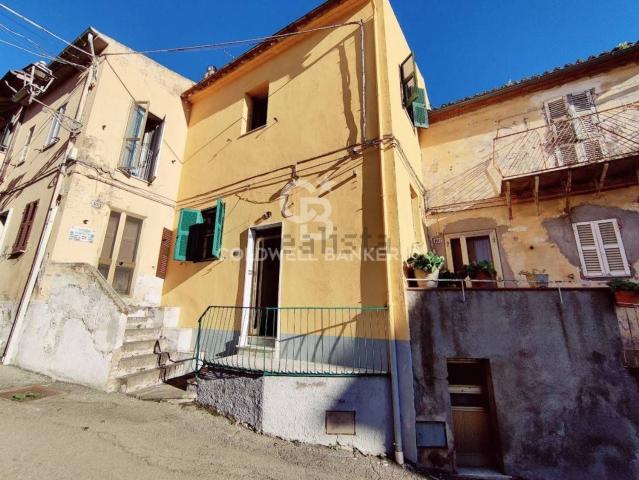 Appartamento in vendita di 127 m² in Via Giuseppe Garibaldi, 105