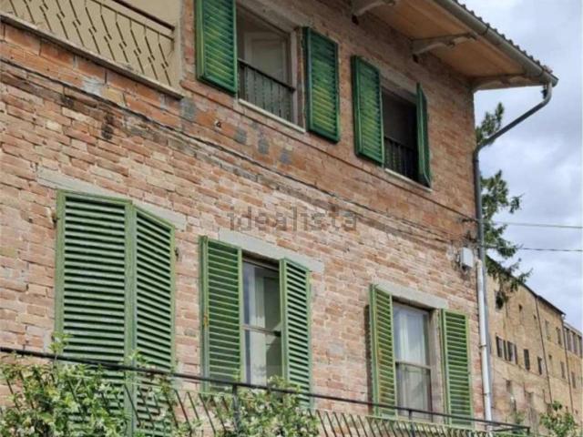 Appartamento in vendita di 127 m² in Via Giacomo Leopardi, 13