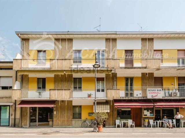 Appartamento in vendita di 127 m² in Via Giacomo Matteotti, 40