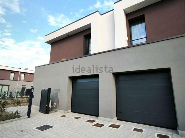 Appartamento in vendita di 127 m² in Via Giacomo Matteotti