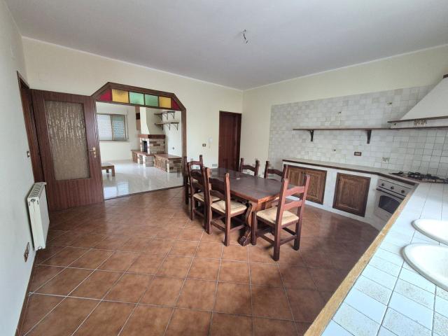 Appartamento in vendita di 127 m² in Via Giovanni Orcel, 6