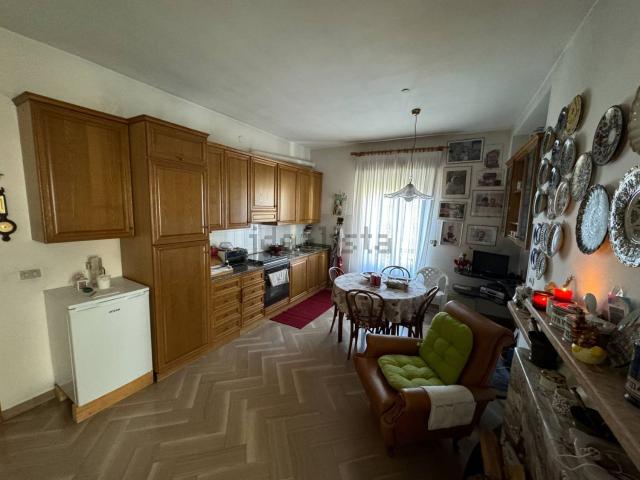 Appartamento in vendita di 127 m² in Via Domenico Collina, 25