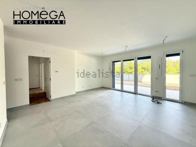 Appartamento in vendita di 127 m² in Via della Beverara, 37
