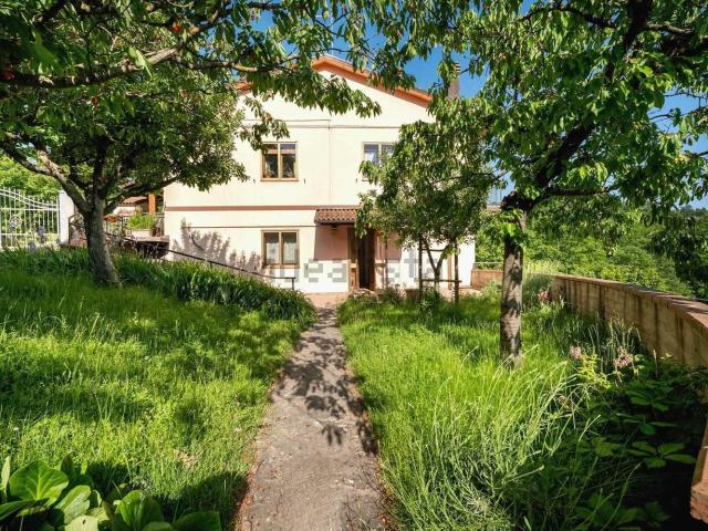 Appartamento in vendita di 127 m² in Via di Cà Fabbiani