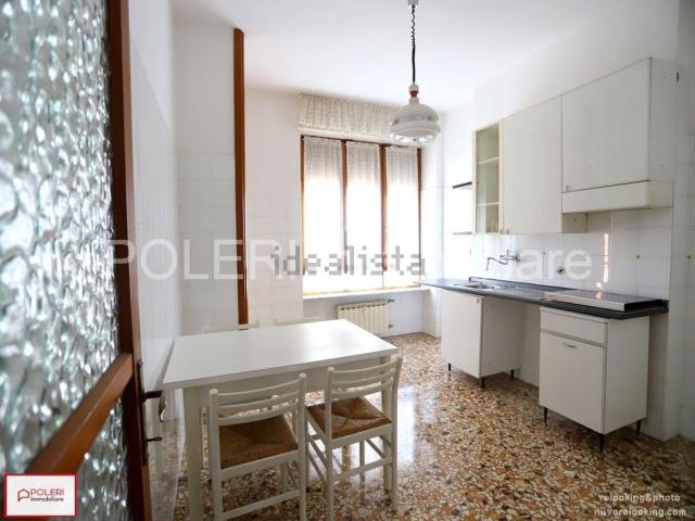 Appartamento in vendita di 127 m² in Via Emanuele Canesi