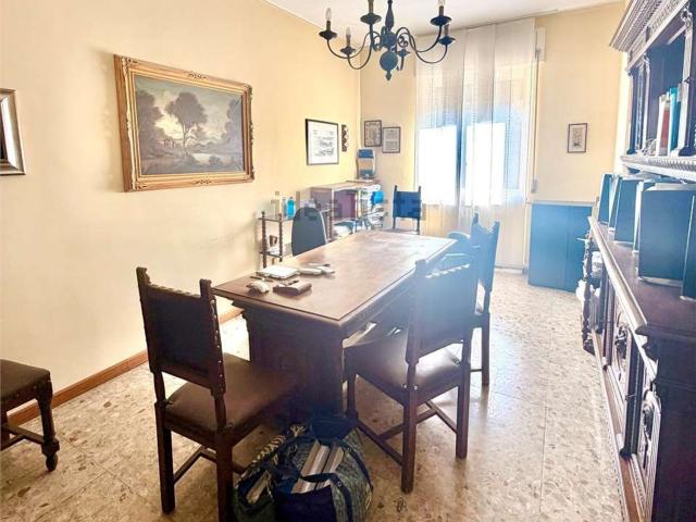 Appartamento in vendita di 127 m² in Via Felice Cavallotti, 25