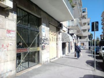 Appartamento in vendita di 127 m² in Via Francesco Battiato